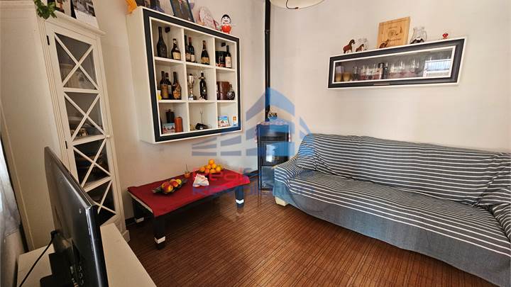 CARPIGNANO-APARTMENT WITH SMALL TERRACE